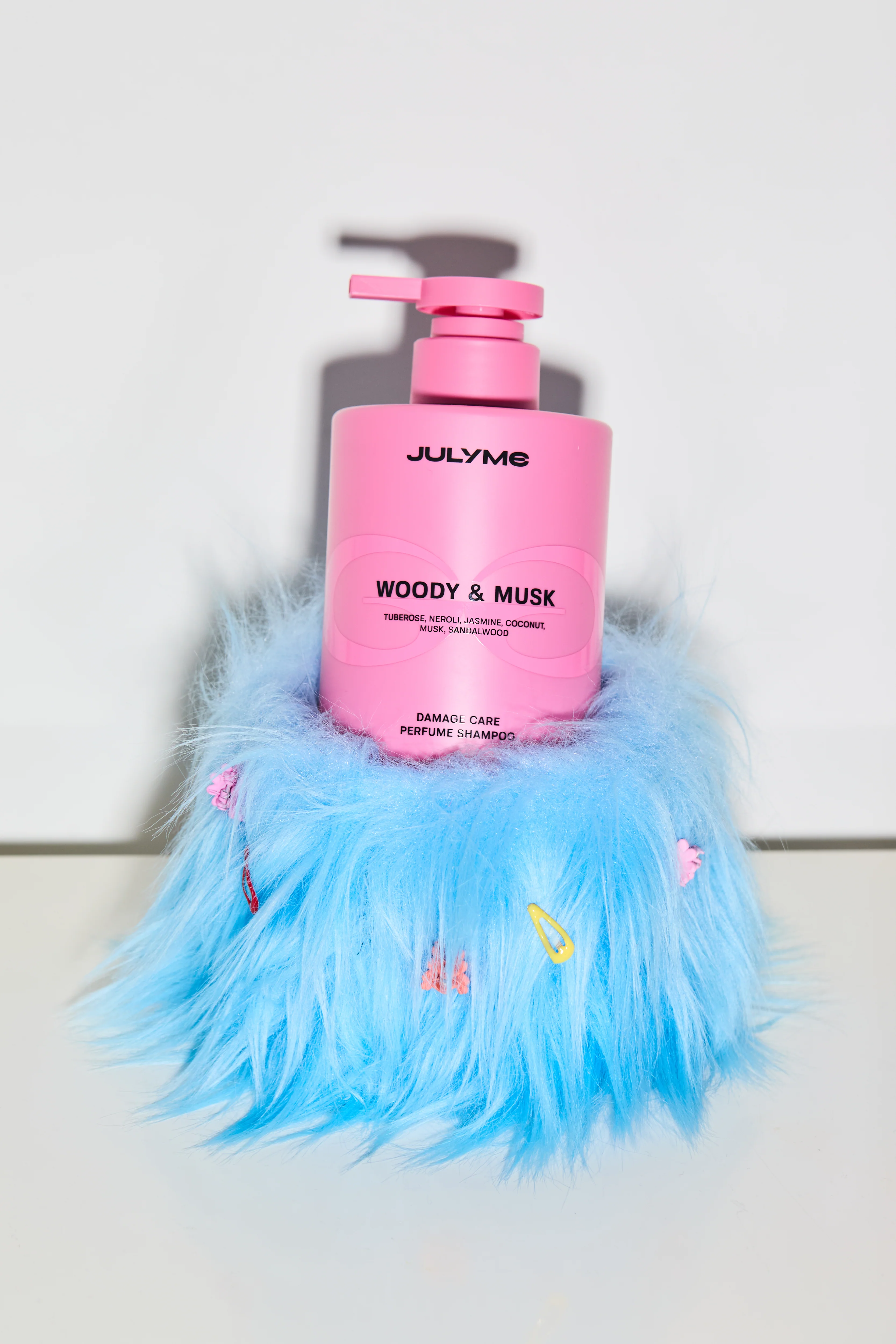 JULYME DAMAGE CARE PERFUME SHAMPOO WOODY & MUSK Perfumowany szampon regenerujący 500 ml - Image 4
