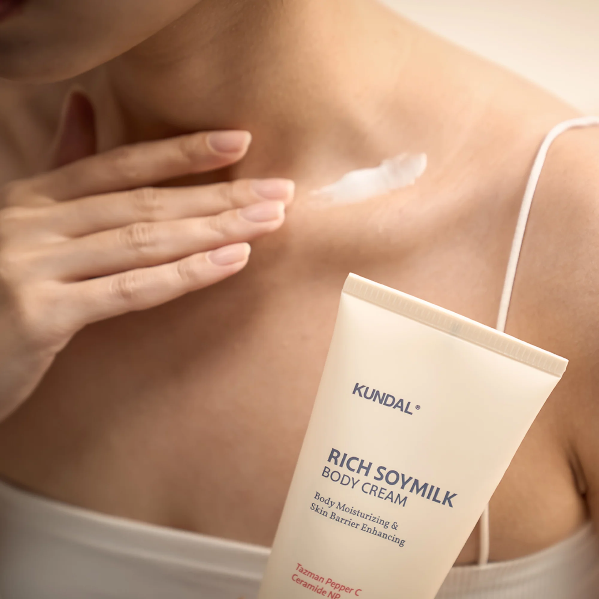 KUNDAL RICH SOYMILK BODY CREAM Intensywnie nawilżający balsam do ciała Mellow Vanilla 200 ml - Image 5