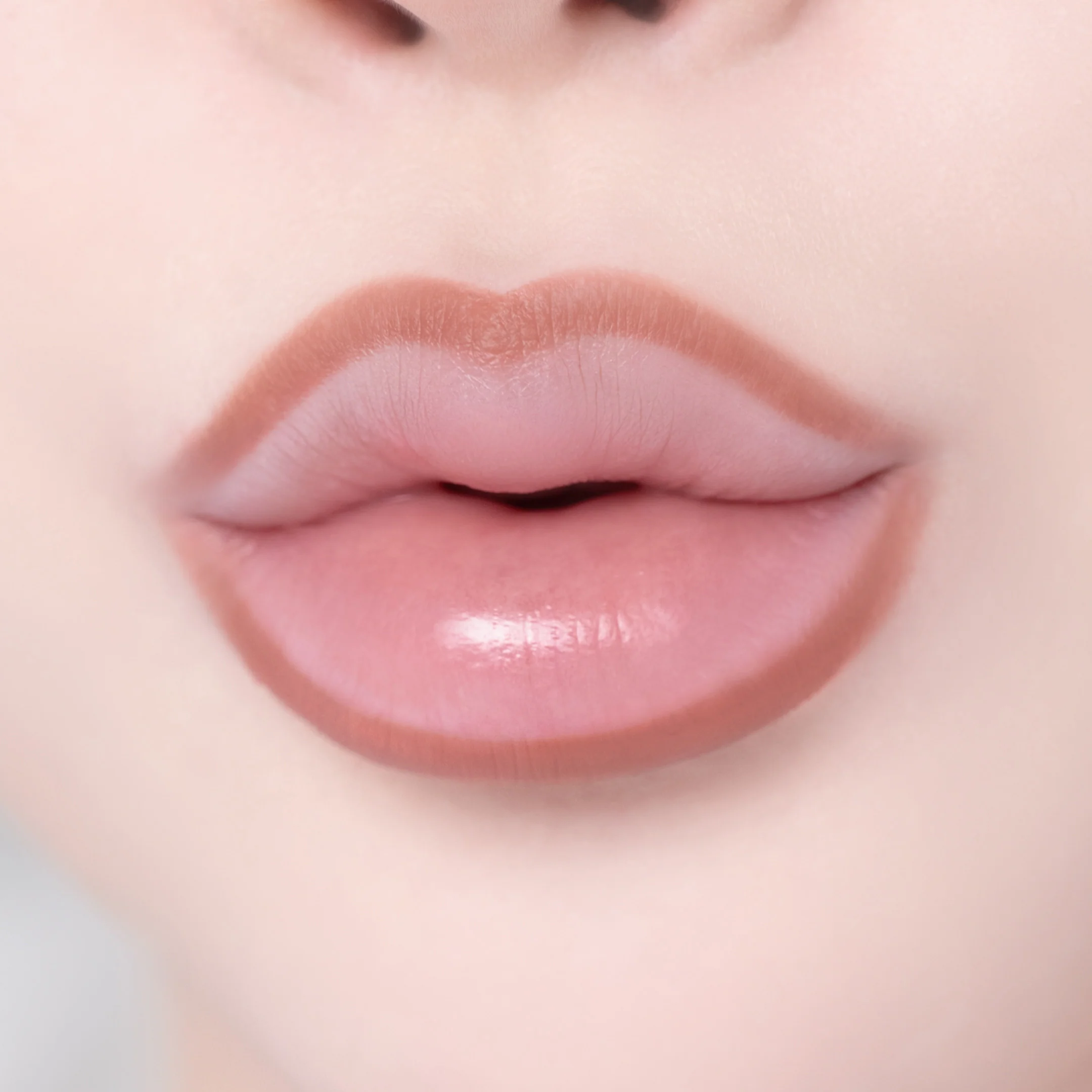 LAKA STAIN LIP LINER Konturówka do ust z efektem naturalnie utrwalonego koloru 0,7 g - Image 11