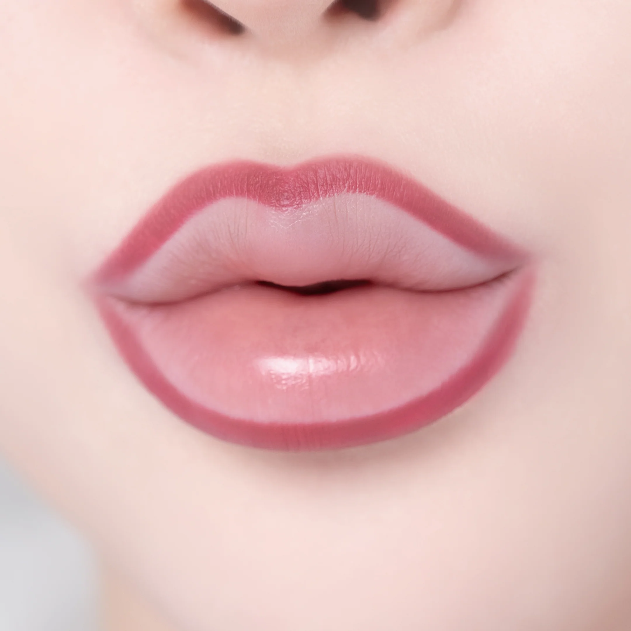 LAKA STAIN LIP LINER Konturówka do ust z efektem naturalnie utrwalonego koloru 0,7 g - Image 9