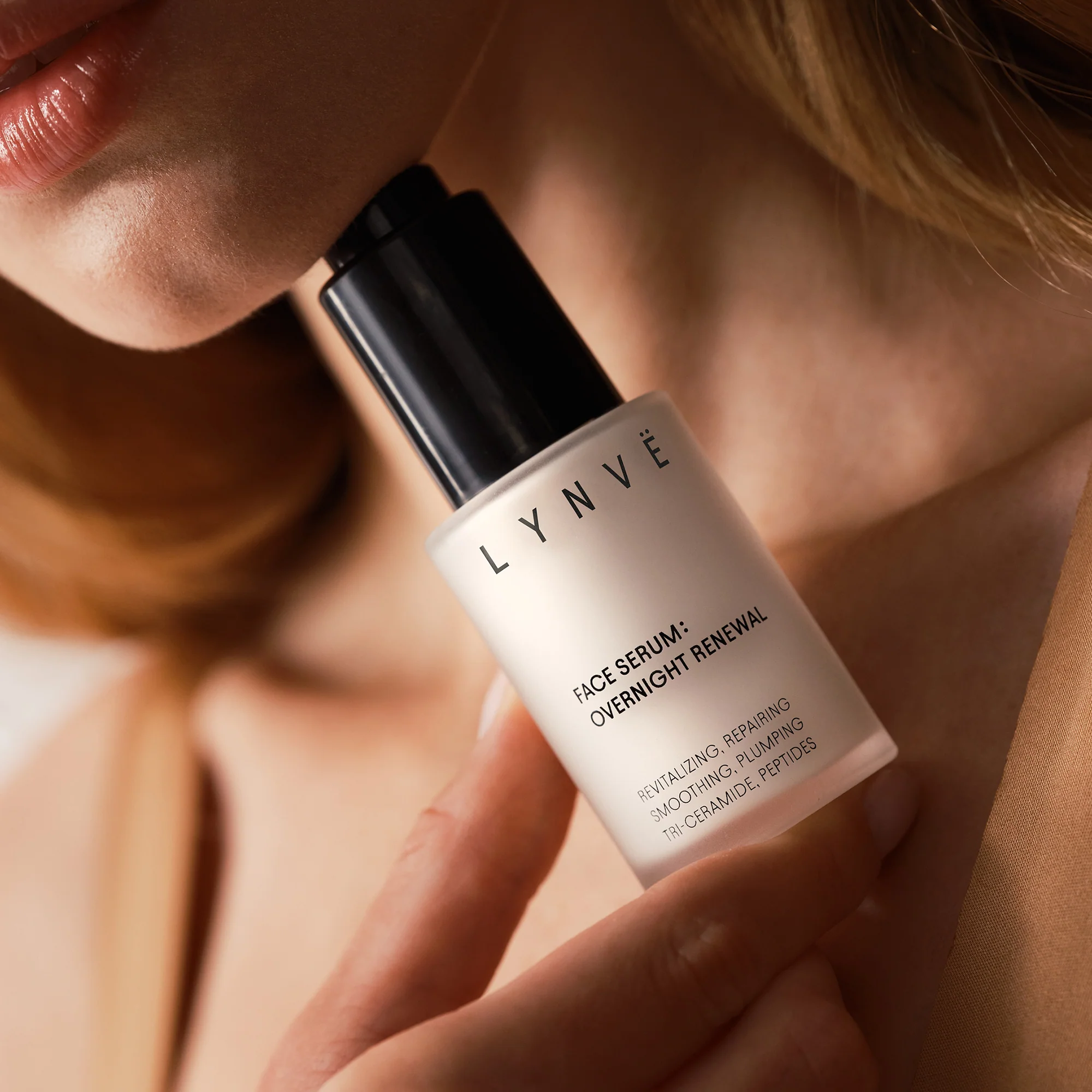 LYNVË OVERNIGHT RENEWAL Serum regenerujące 30 ml - Image 4