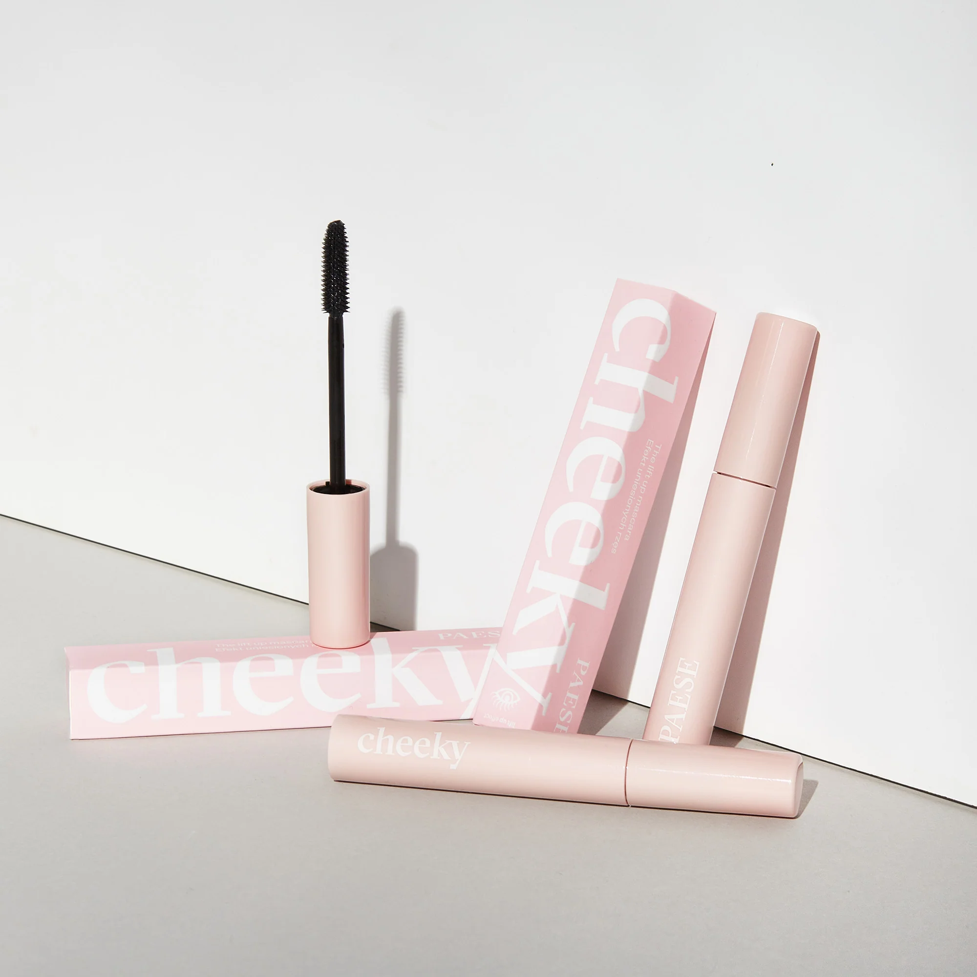 PAESE CHEEKY Tusz do rzęs 9 ml - Image 2