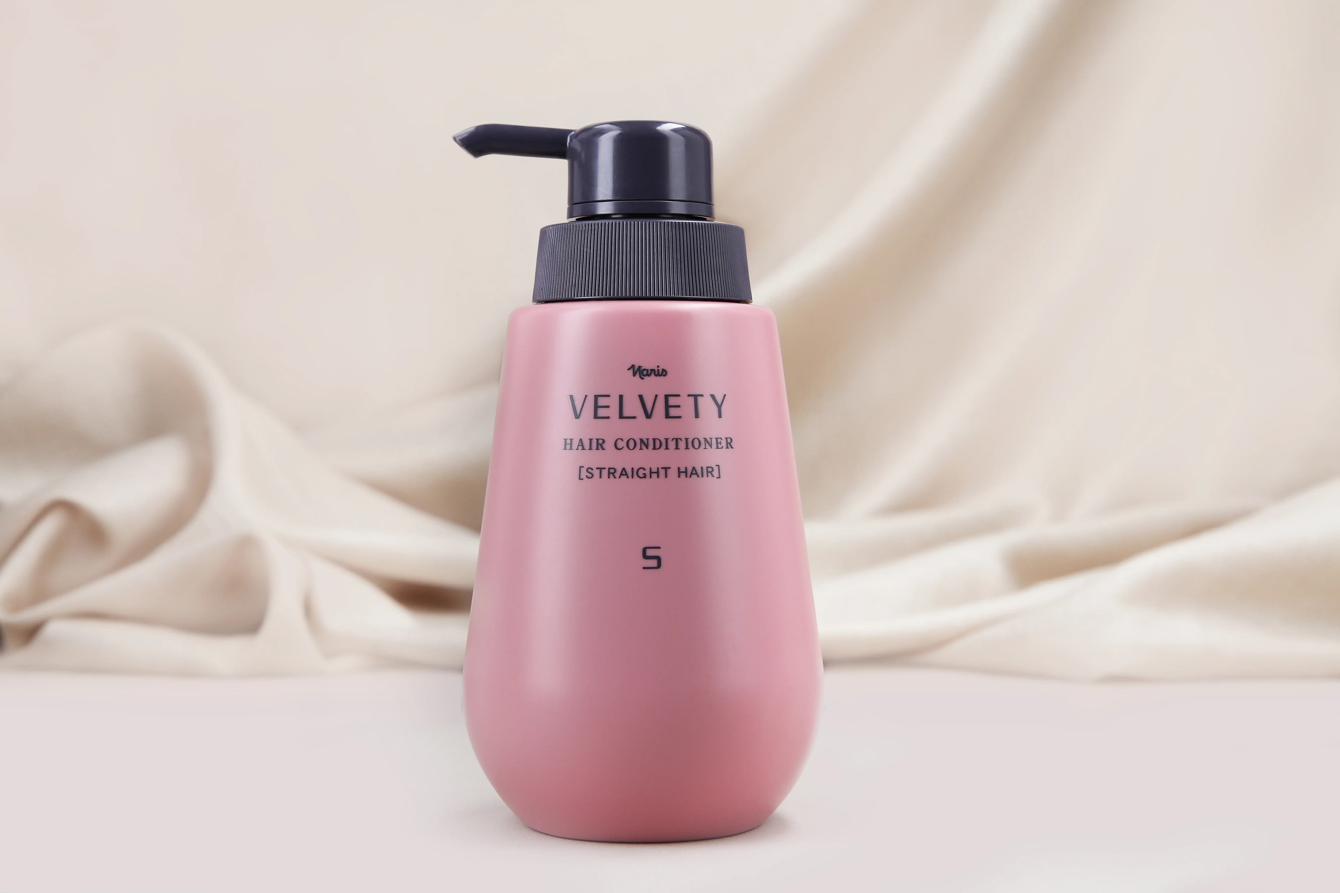 VELVETY SMOOTH & STRAIGHT S Intensywnie wygładzająca odżywka do włosów niesfornych 400 ml - Image 3